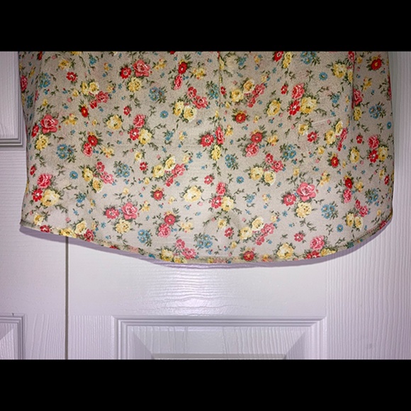 FOREVER 21--FLORAL CHIFFON CAMI - Picture 5 of 5